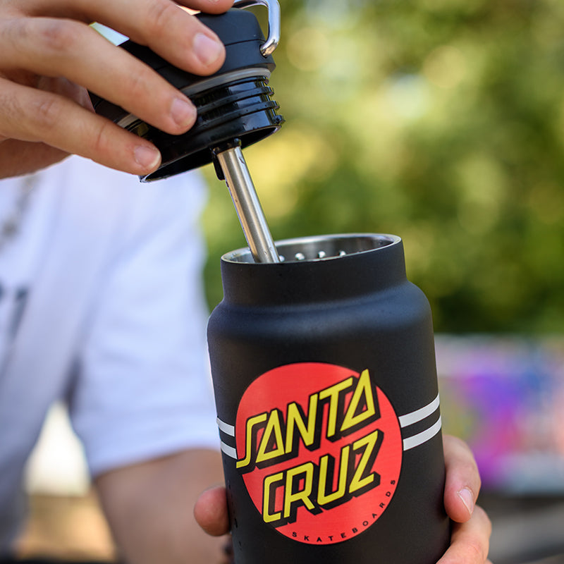 32oz-tkwide-with-twist-cap-santa-cruz-w3 32oz_tkwide_twist_water_bottle_santacruz_dot_lidoff_square.jpg
