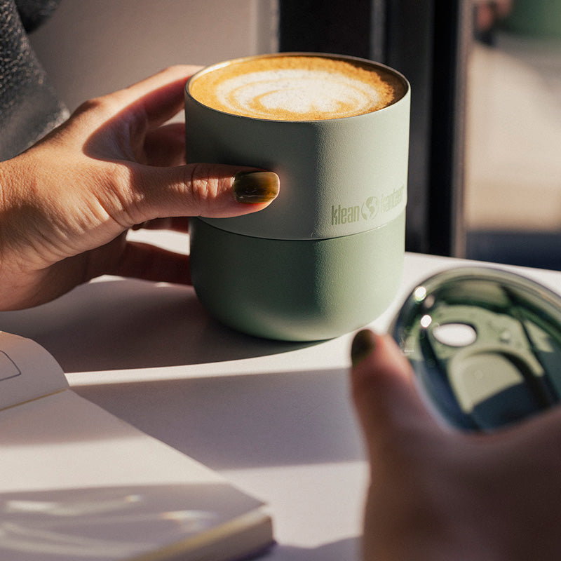 slide-lid-w1 8oz_rise_lowball_iceberg_coffee_espresso_sun_slide_lid_closeup_square.jpg