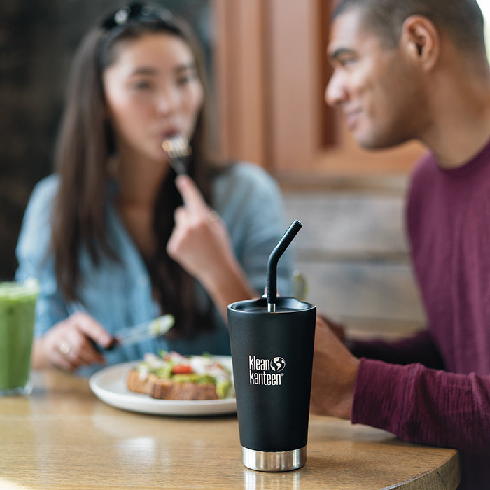 straw-2-pack-black-sale-s5 coffee-tumbler-metal_straw_lifestyle.jpg
