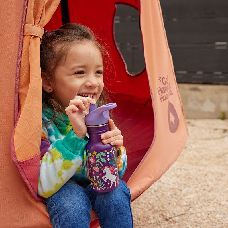 12oz-kid-s-classic-with-flip-seal-sport-cap-g8 kid_sport_flip_seal_12oz_girl_smile_hammock_square.jpg