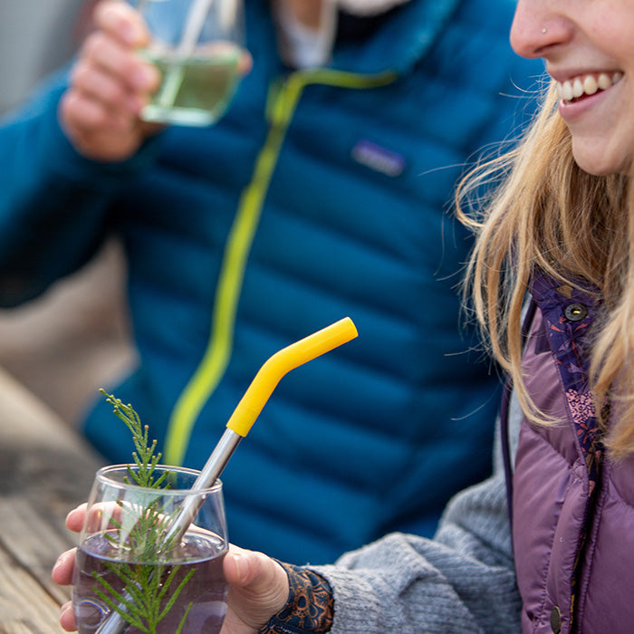 straw-4-pack-h8 recycled_steel_straw_drink_smile_lifestyle.jpg