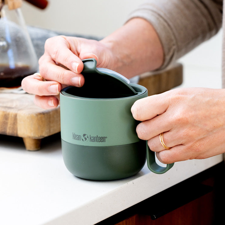 flip-lid-l5 rise_flip_lid_large_coffee_mug.jpg