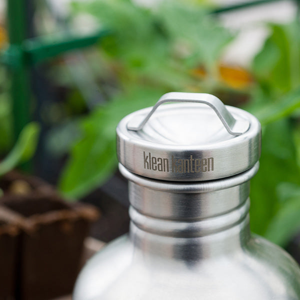 classic-steel-loop-cap-y9 stainless_cap_garden_lifestyle.jpg