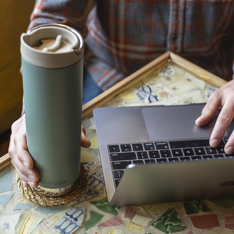 20oz-tkwide-with-cafe-cap-n4 tkwide_20oz_insulated_tumbler_cafe_laptop_closeup_square.jpg